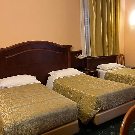 Hotel Valganna Milan Extérieur photo